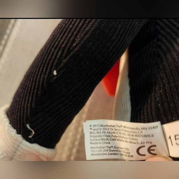 Dr. Seuss Cat in The Hat Corduroy Plush  21" - Picture 2 of 12